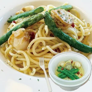【パスタ】帆立とアスパラのペペロンチーノ